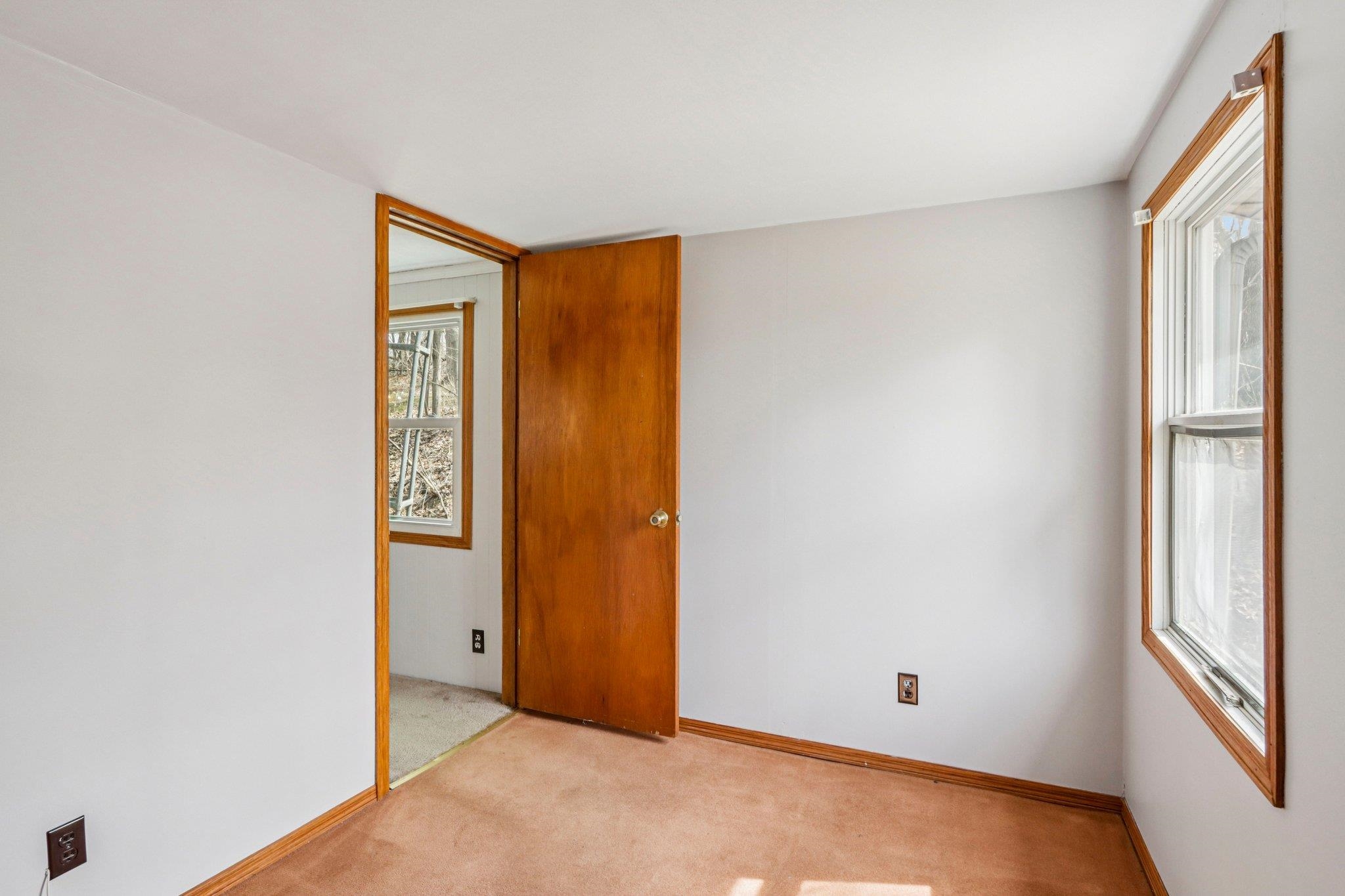 5040 Crestview Road Marshall, WI 53559 - Photo 19 of 39
