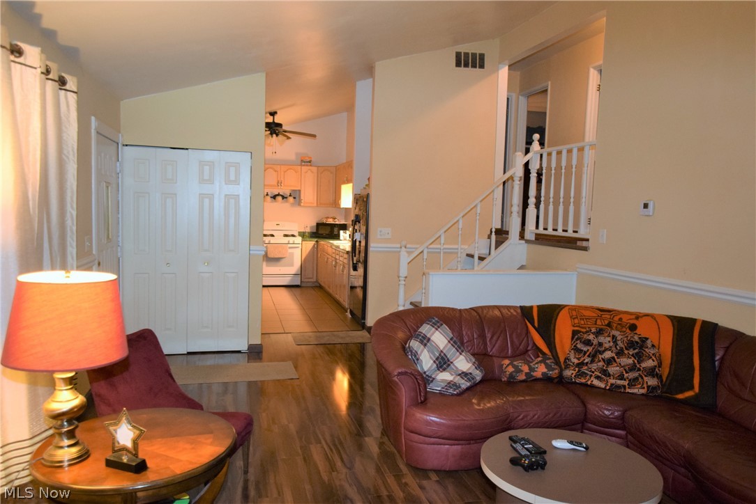 4482 Burkey Road Youngstown, OH 44515 - Photo 2 of 26 Gallery Image 2