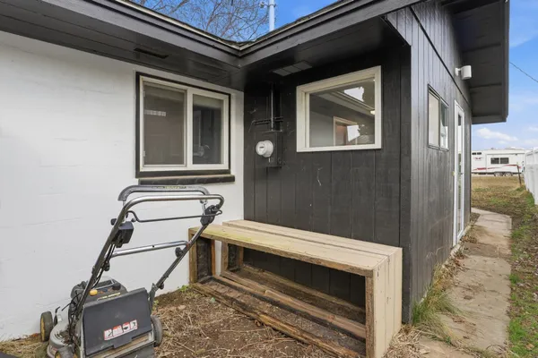 $249,000 | 104 West Adams Street, Harrington, WA 99134