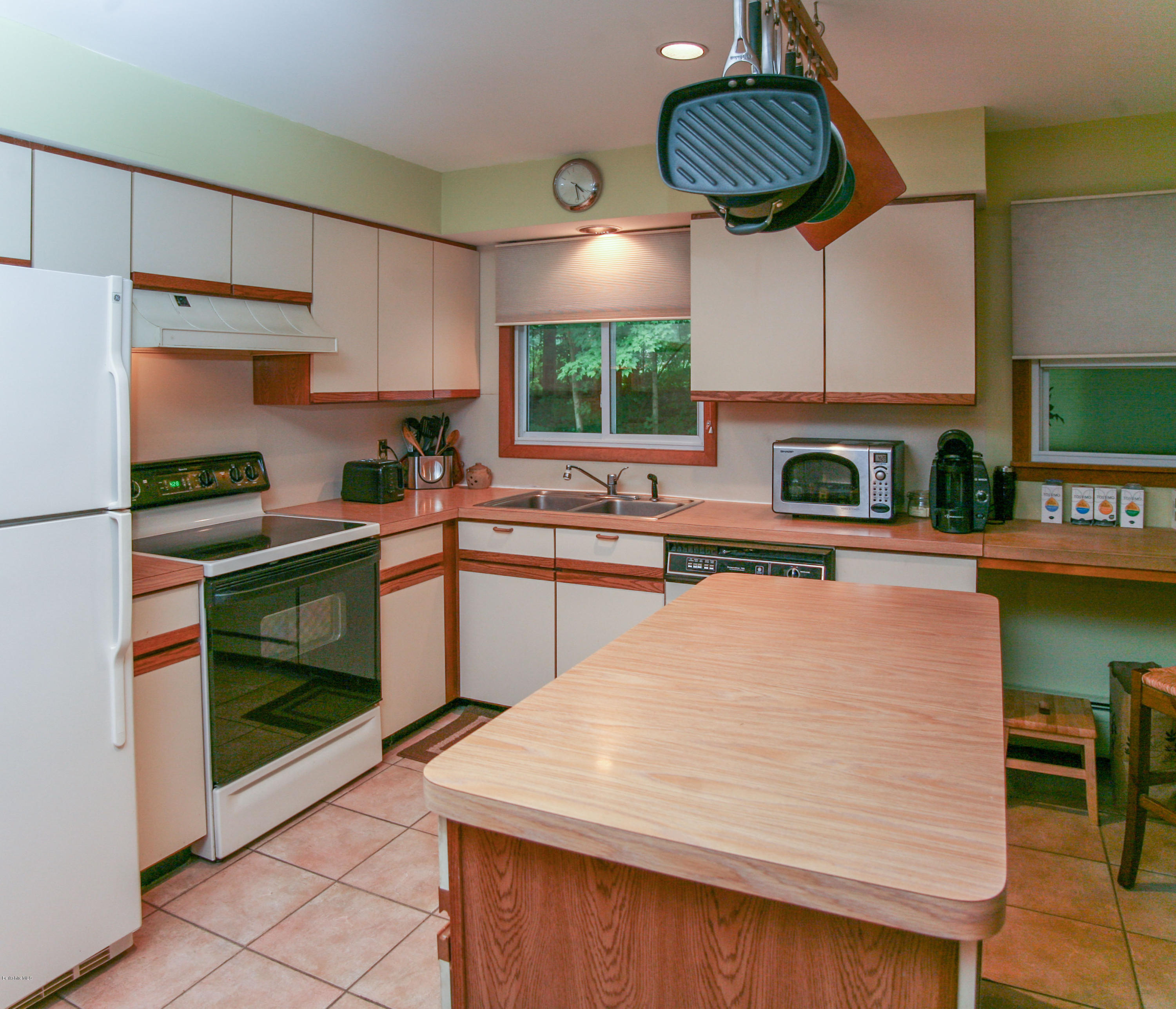 1799 Dublin Road Richmond, MA 01254 - Photo 15 of 30 Kitchen