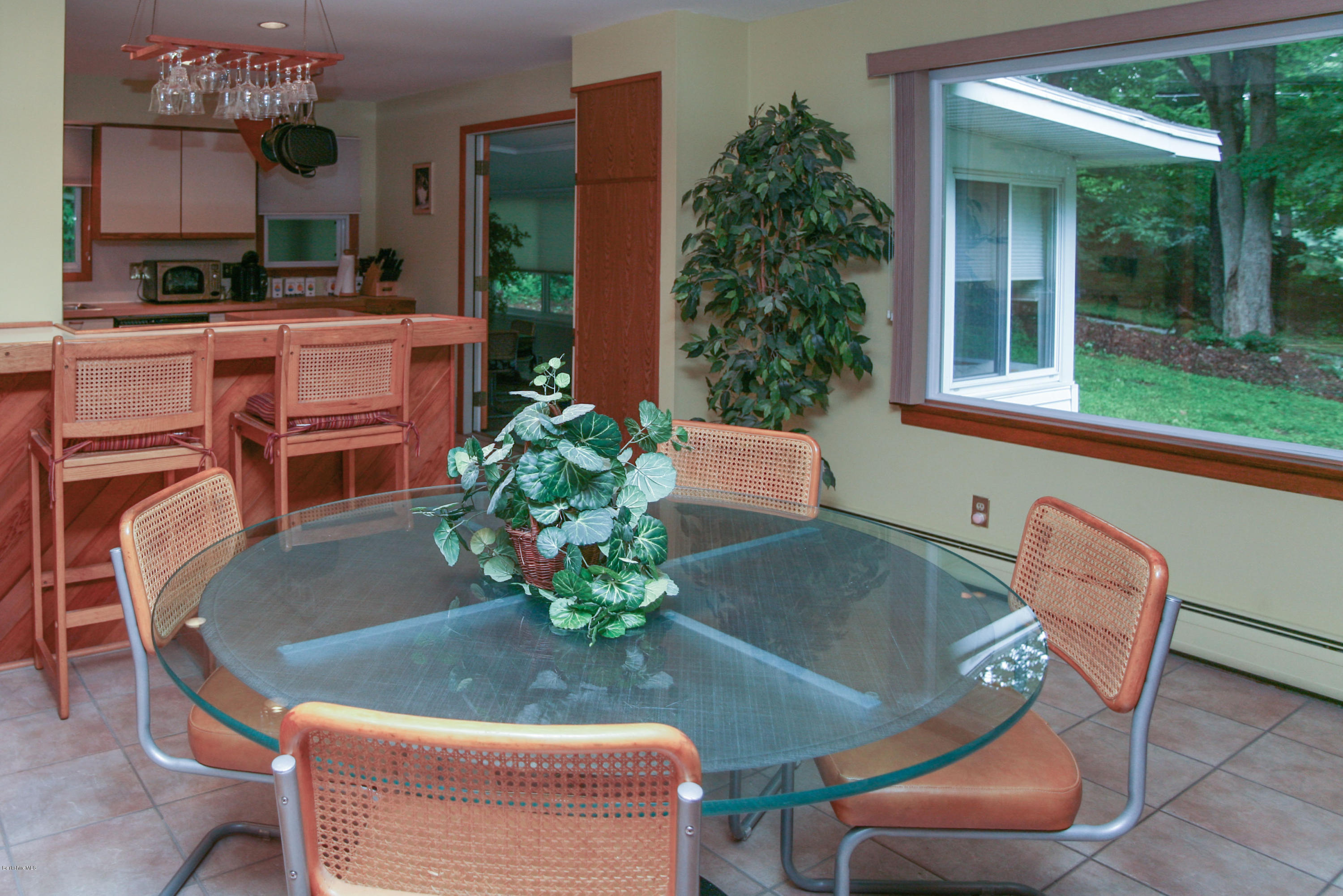 1799 Dublin Road Richmond, MA 01254 - Photo 17 of 30 Eating Area