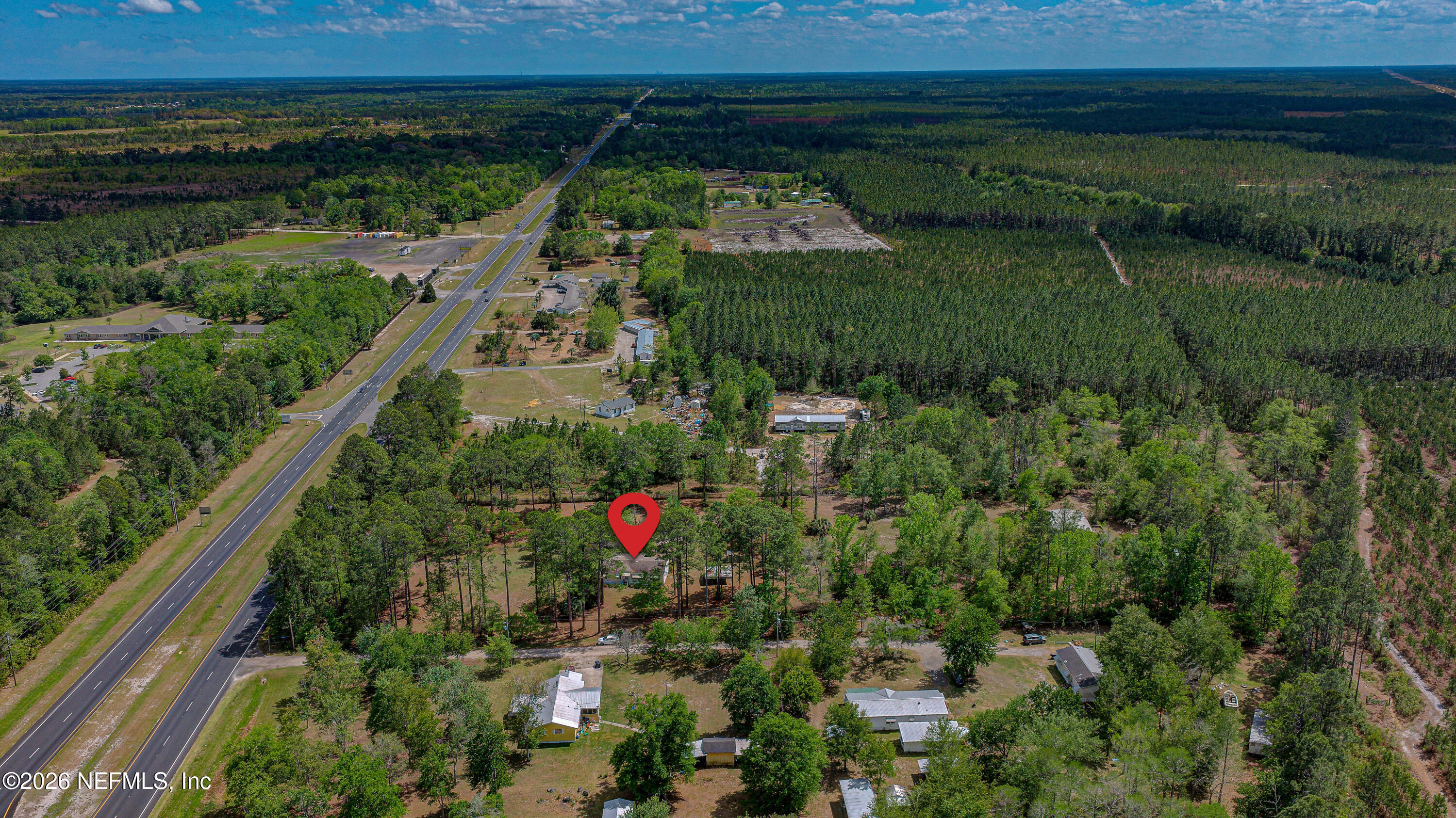 28050 Roundup Place Hilliard, FL 32046 - Photo 7 of 43 20260402-28050_Roundup_Pl-17
