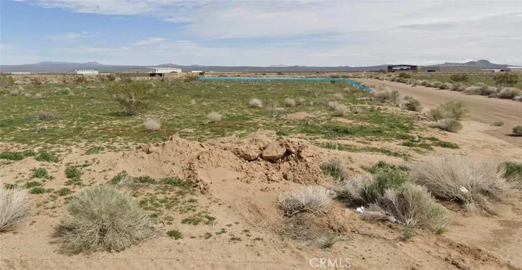 22300 Rickenbacker Court Edwards, CA 93523 - Photo 5 of 16 a view of an ocean