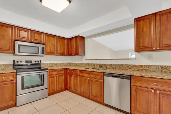 $525,000 | 8074 Southeast River Lane, Stuart, FL 34997