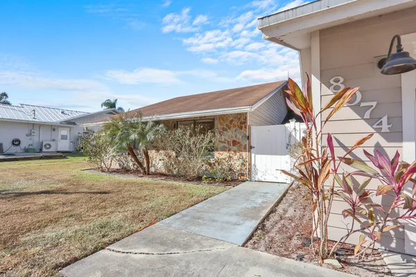 $525,000 | 8074 Southeast River Lane, Stuart, FL 34997