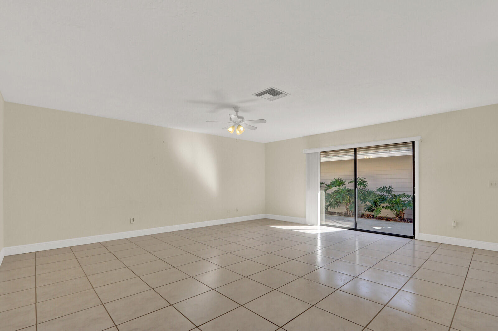 8074 Southeast River Lane Stuart, FL 34997 - Photo 8 of 43 09_Image_9_mls
