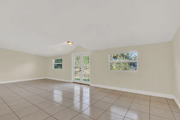 $525,000 | 8074 Southeast River Lane, Stuart, FL 34997