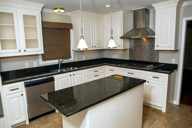 2204 Southwood Road Jackson, MS 39211 - Photo 12 of 41 Photo 16