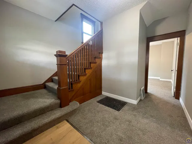 $214,900 | 1118 Mechanic Street, Emporia, KS 66801