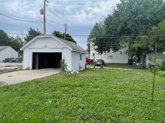 $214,900 | 1118 Mechanic Street, Emporia, KS 66801