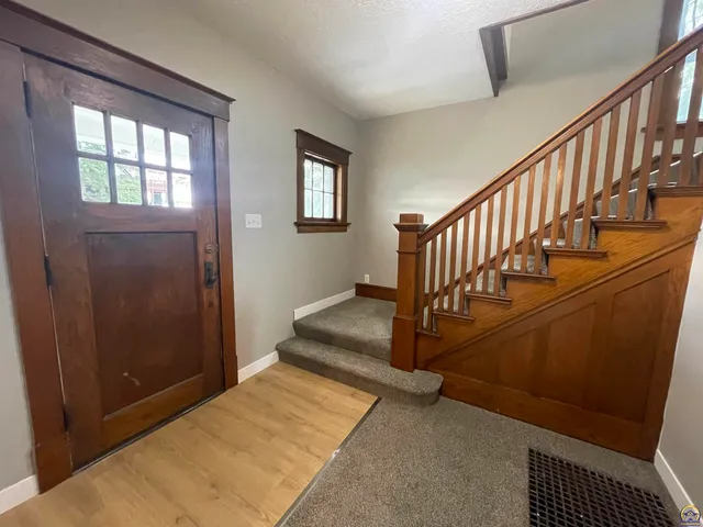 $214,900 | 1118 Mechanic Street, Emporia, KS 66801