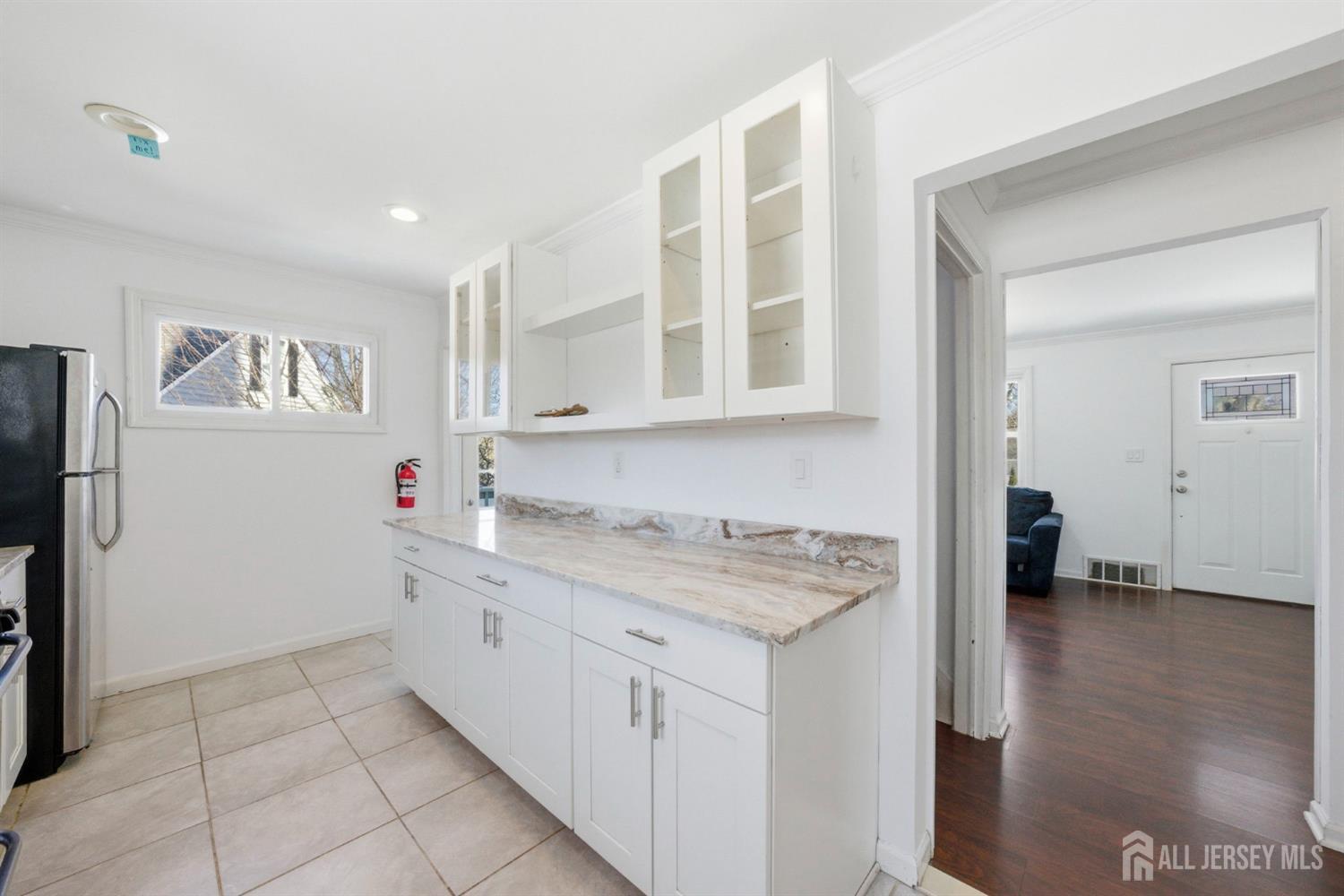 125 Tunison Road New Brunswick, NJ 08901 - Photo 7 of 23 Gallery Image 7
