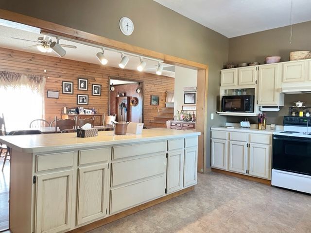 7436 West Henry Road Polo, IL 61064 - Photo 23 of 58 Gallery Image 23