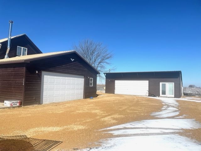 7436 West Henry Road Polo, IL 61064 - Photo 3 of 58 Gallery Image 3