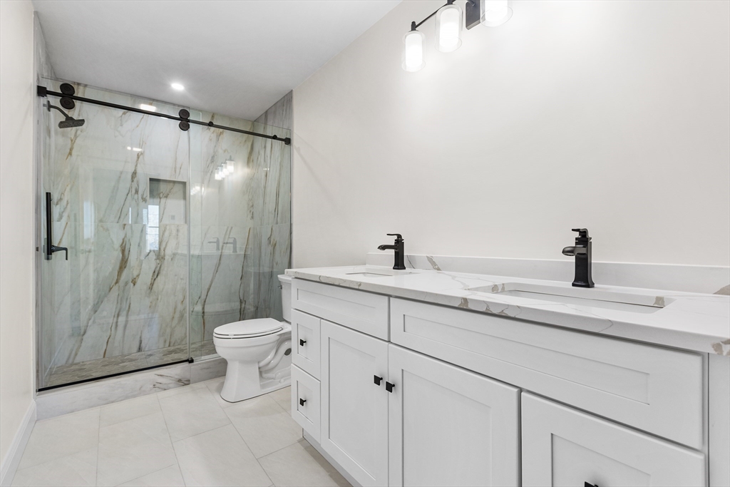 43 High Street, Unit B Gloucester, MA 01930 - Photo 15 of 26