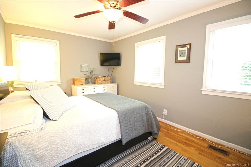537 Manhasset Road Charlotte, NC 28209 - Photo 14 of 22