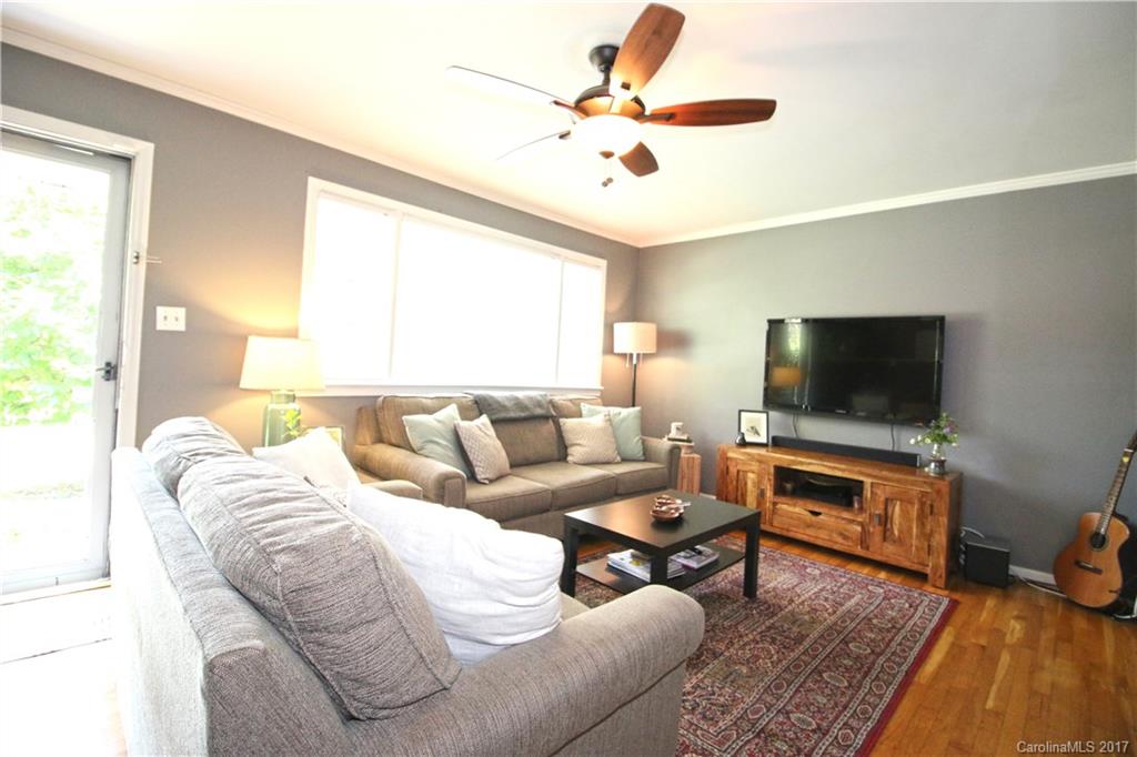 537 Manhasset Road Charlotte, NC 28209 - Photo 8 of 22