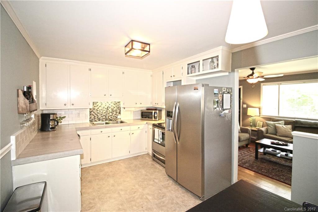 537 Manhasset Road Charlotte, NC 28209 - Photo 10 of 22