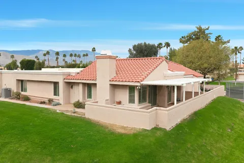 a view of a house with outdoor space