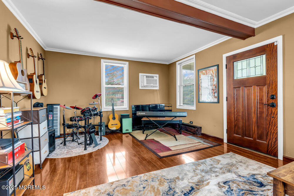 908 Green Grove Road Neptune, NJ 07753 - Photo 4 of 37 007_dsc01937_625