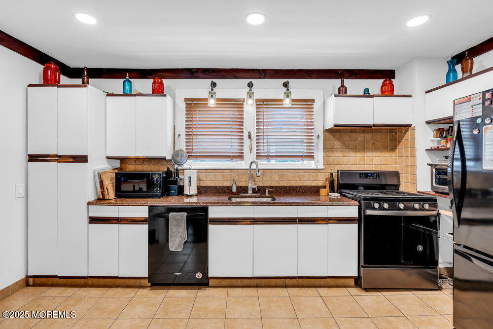 908 Green Grove Road Neptune, NJ 07753 - Photo 9 of 37 013_dsc01967_931