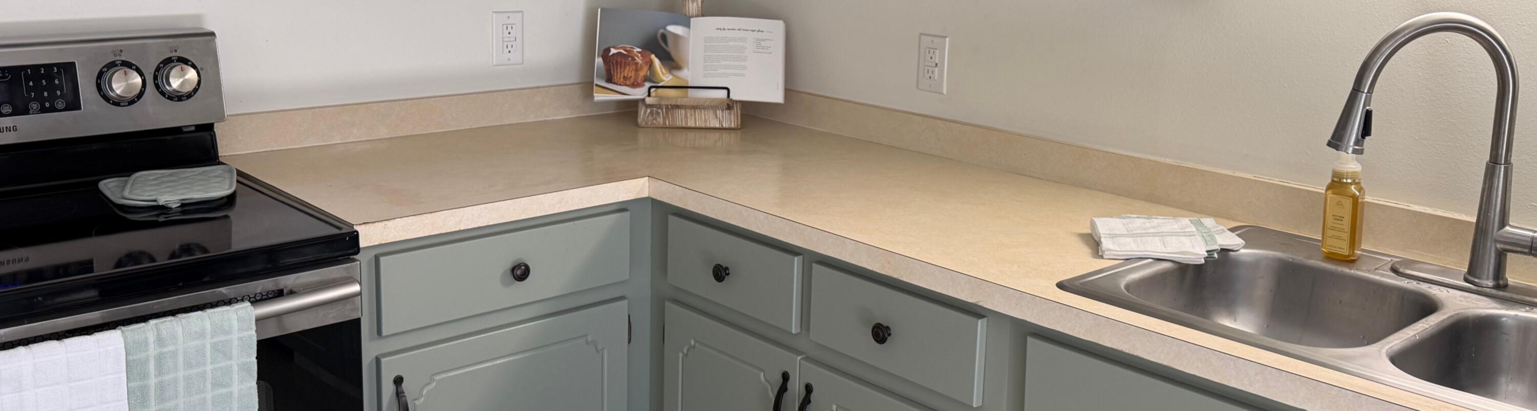 910 Elizabeth Lane Shalimar, FL 32579 - Photo 14 of 16 a utility room with sink dryer and washer