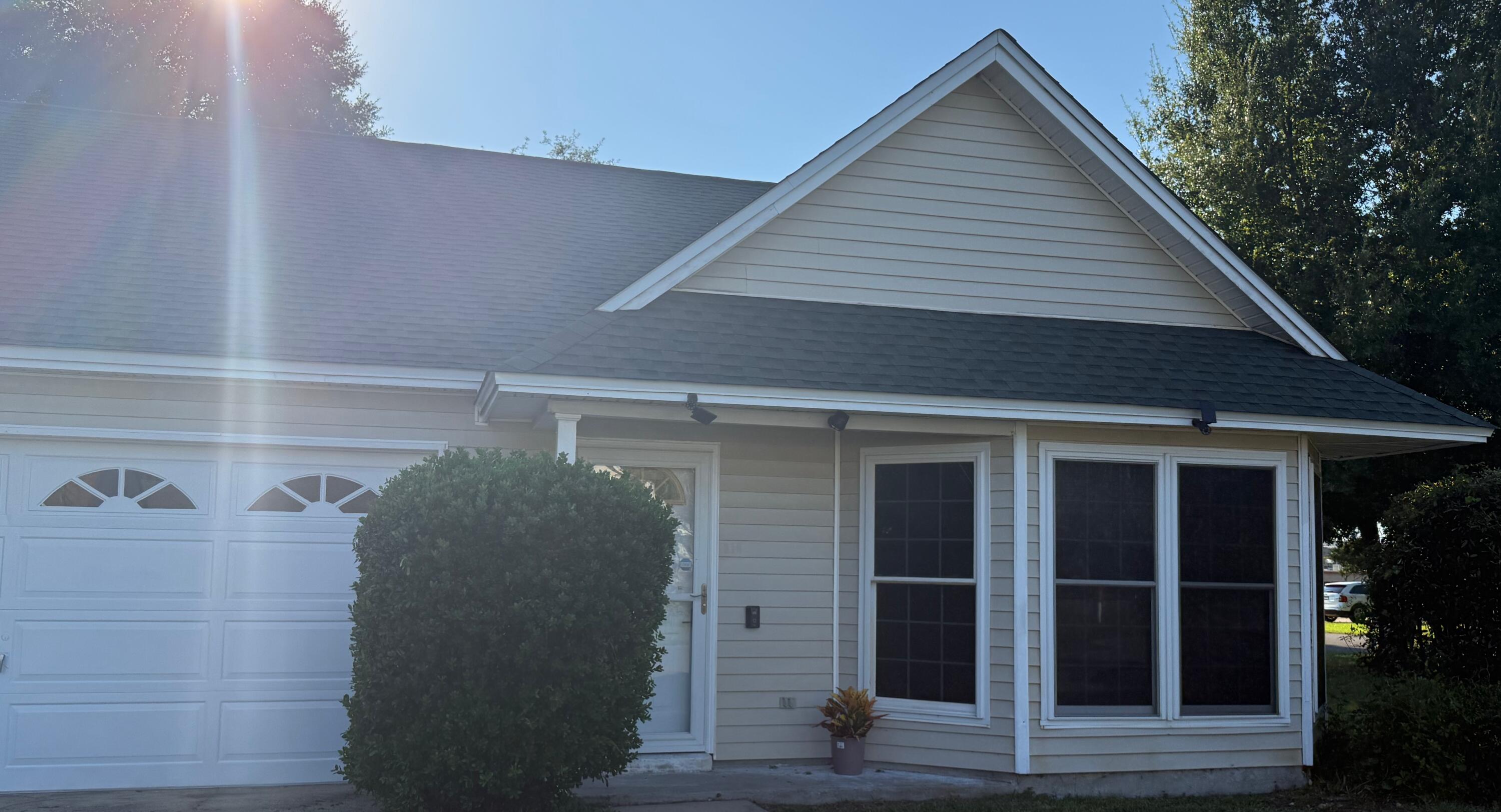 910 Elizabeth Lane Shalimar, FL 32579 - Photo 3 of 16 a view of a house with entryway and wooden floor