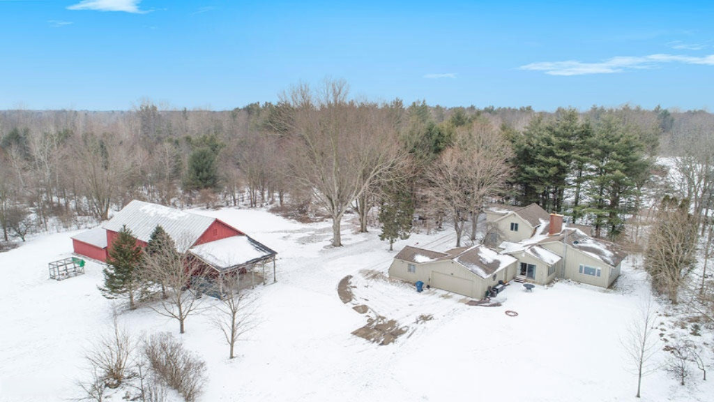 6750 South Maple Island Road Nunica, MI 49448 - Photo 23 of 24 DJI_0201.