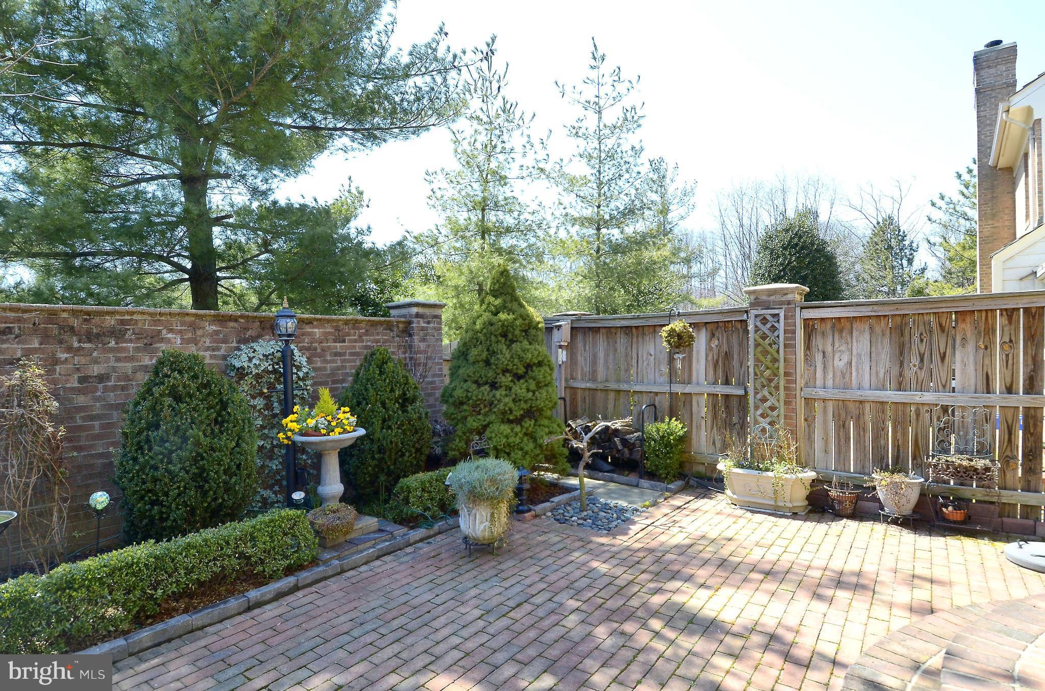 10708 Brewer House Road North Bethesda, MD 20852 - Photo 26 of 26 a view of a backyard with sitting area