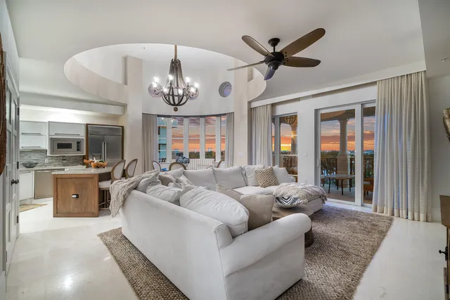 $2,100,000 | 155 South Ocean Avenue, Unit 606, Palm Beach Shores, FL 33404