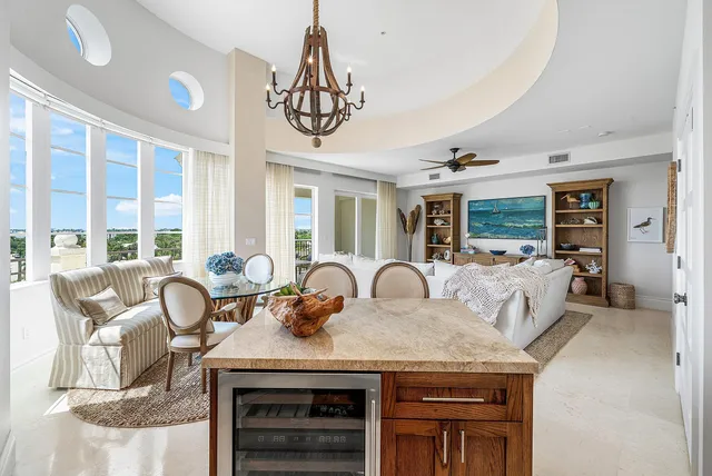 $2,100,000 | 155 South Ocean Avenue, Unit 606, Palm Beach Shores, FL 33404