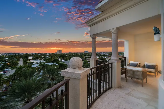 $2,100,000 | 155 South Ocean Avenue, Unit 606, Palm Beach Shores, FL 33404