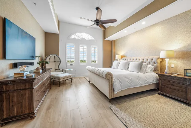 $2,100,000 | 155 South Ocean Avenue, Unit 606, Palm Beach Shores, FL 33404