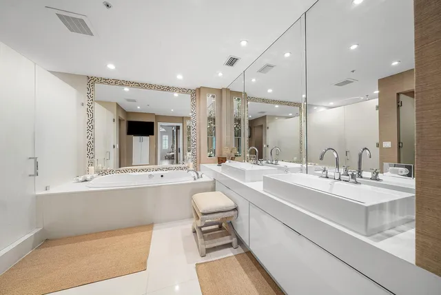 $2,100,000 | 155 South Ocean Avenue, Unit 606, Palm Beach Shores, FL 33404