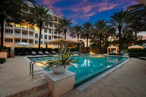 a view of a livingroom with furniture and a livingroom