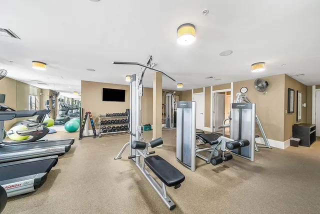 $2,100,000 | 155 South Ocean Avenue, Unit 606, Palm Beach Shores, FL 33404