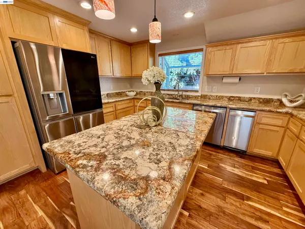 $1,698,000 | 4429 James Avenue, Castro Valley, CA 94546