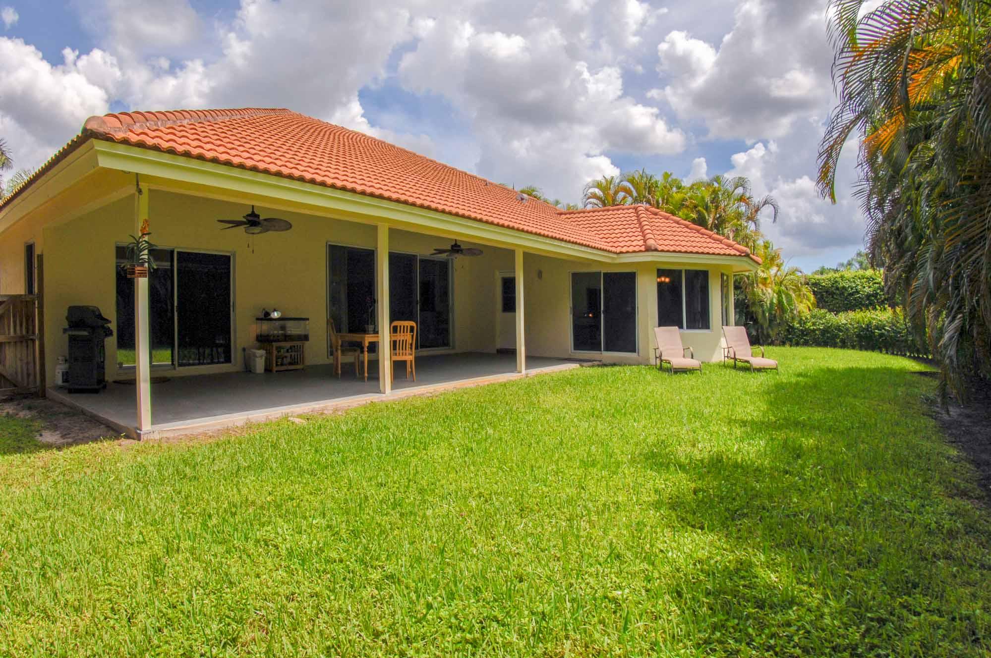 10512 Milburn Lane Boca Raton, FL 33498 - Photo 16 of 17 10512Milburn-3363