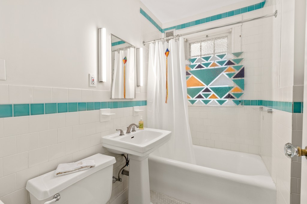 41 Wallingford Road, Unit 2 Boston, MA 02135 - Photo 15 of 19 Gallery Image 15