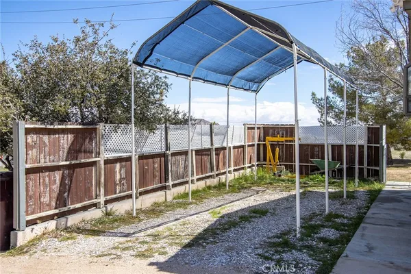 $695,800 | 2863 Ox Yoke Pass, Pioneertown, CA 92268