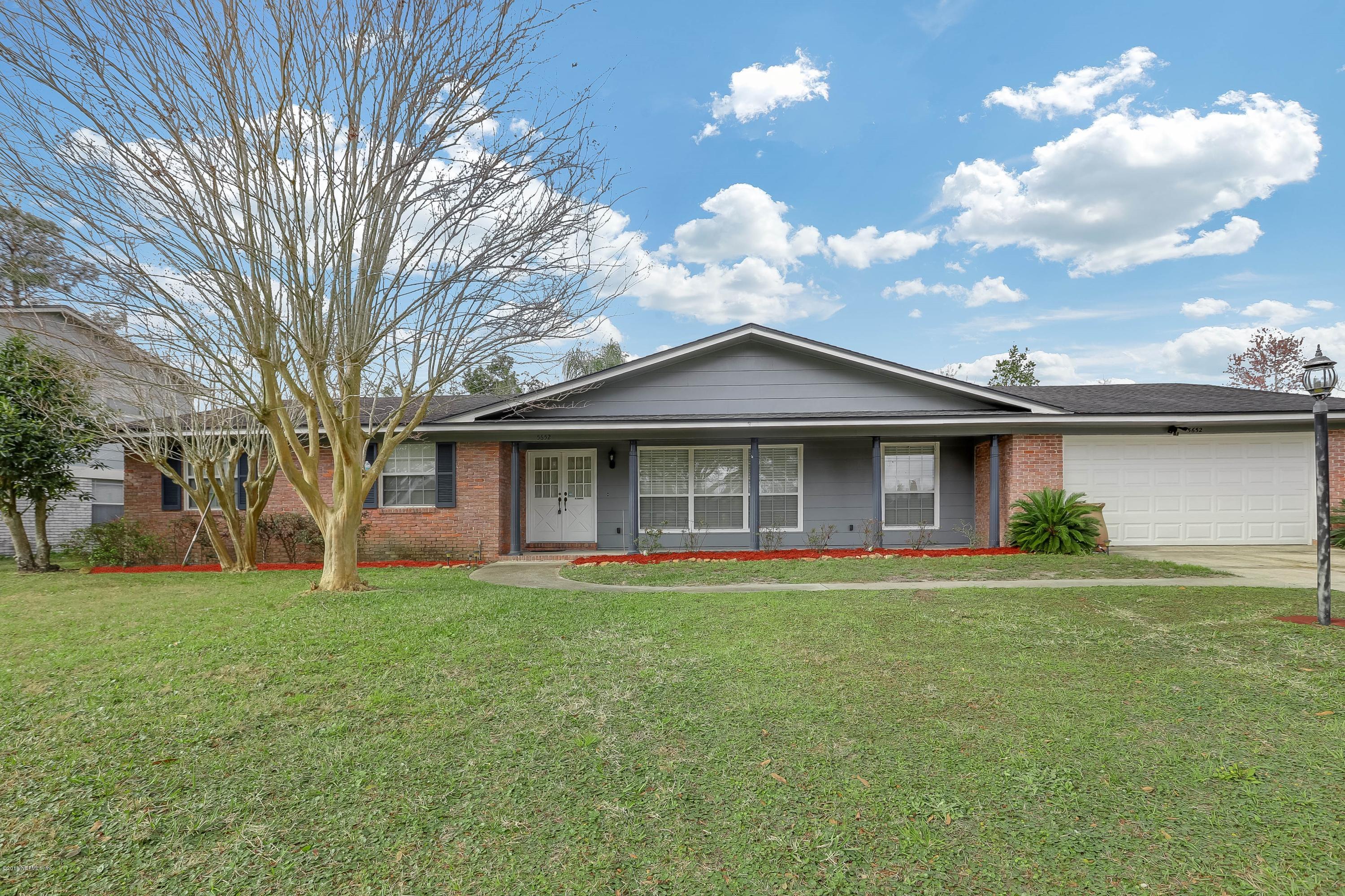 5652 Fort Sumter Road Jacksonville, FL 32210 - Photo 1 of 23 001_Exterior Front