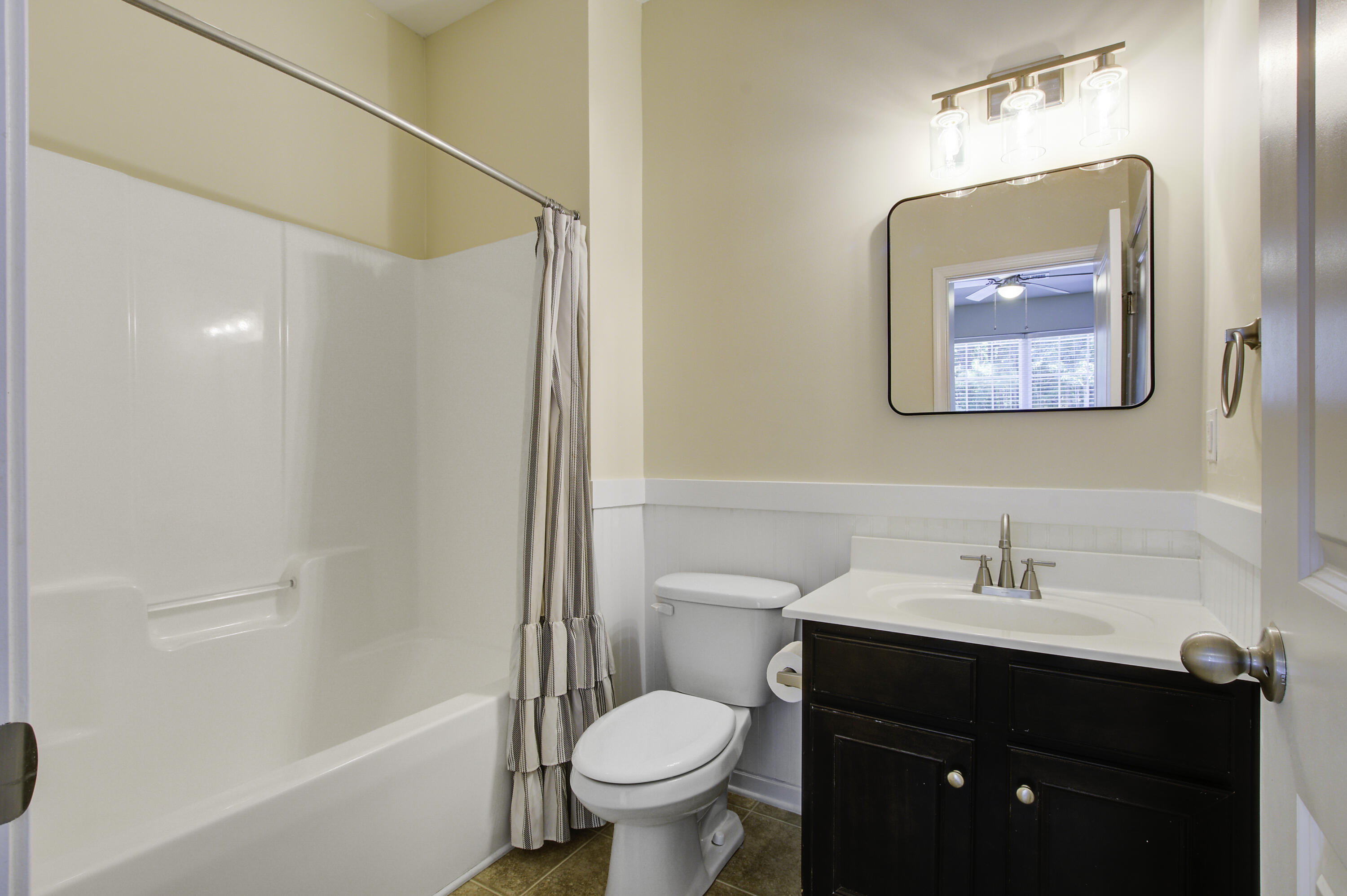 122 Royal Star Road Summerville, SC 29486 - Photo 21 of 43 122 (21)