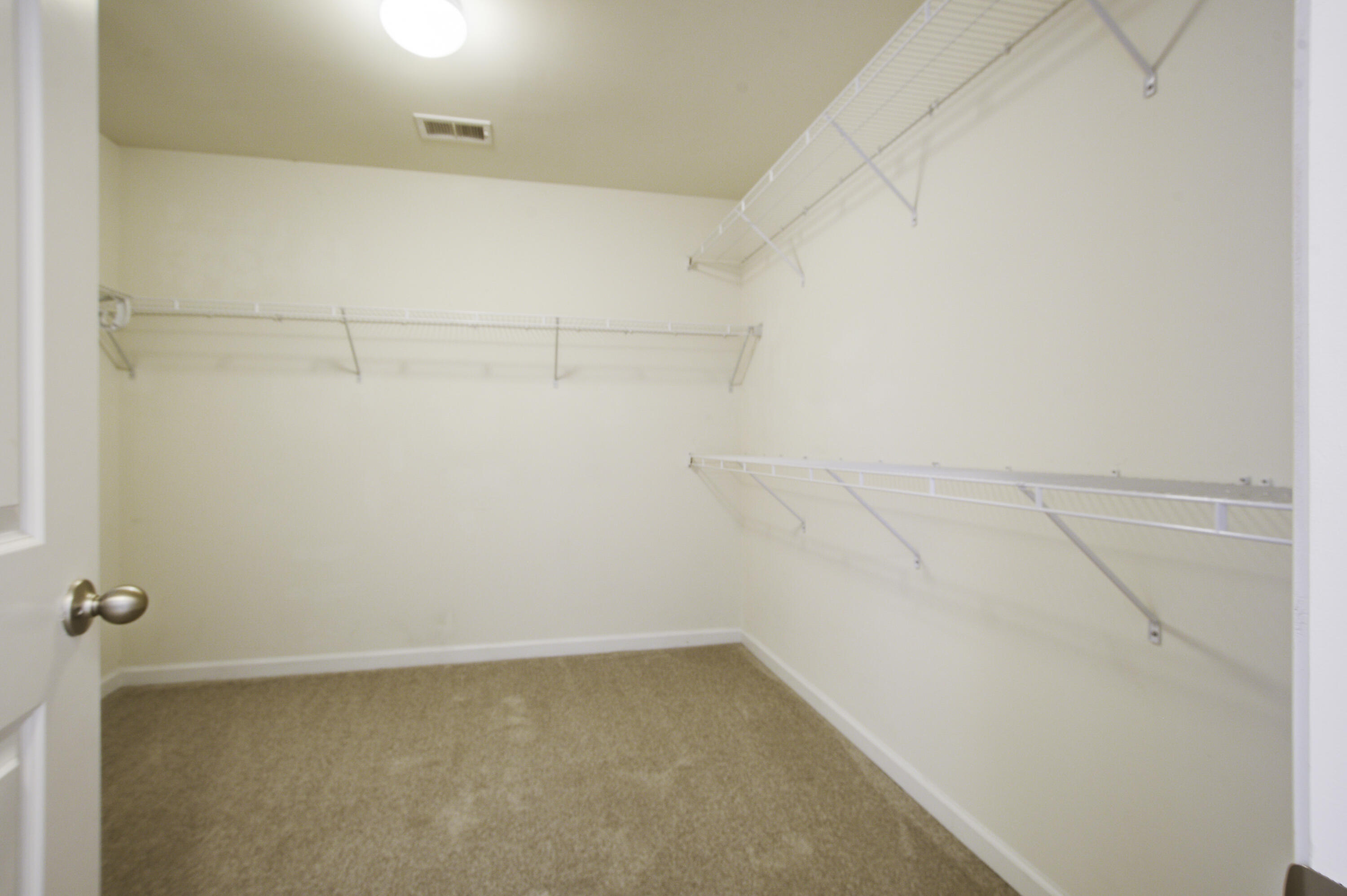122 Royal Star Road Summerville, SC 29486 - Photo 28 of 43 122 (27)