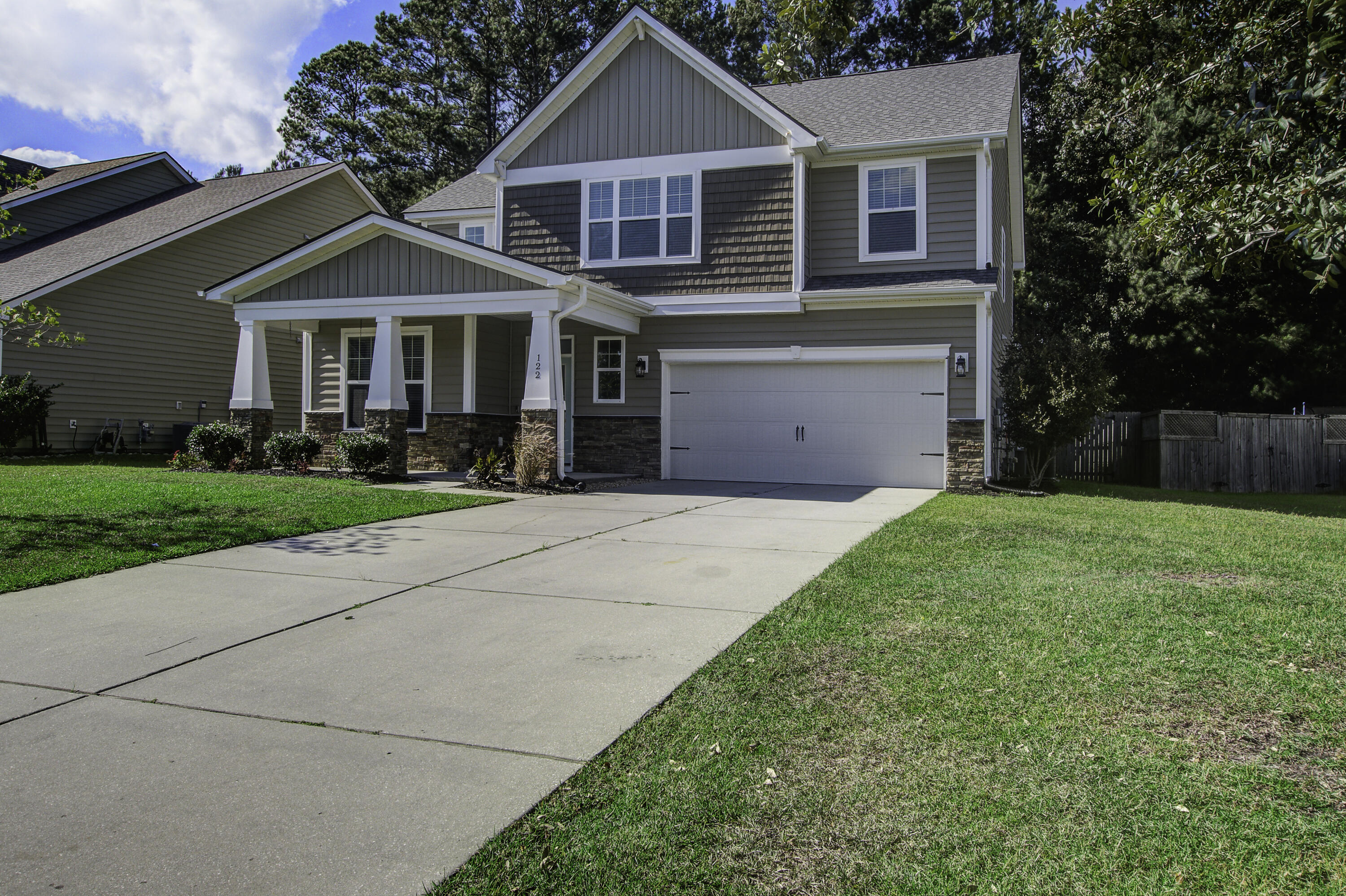 122 Royal Star Road Summerville, SC 29486 - Photo 3 of 43 122 (3)