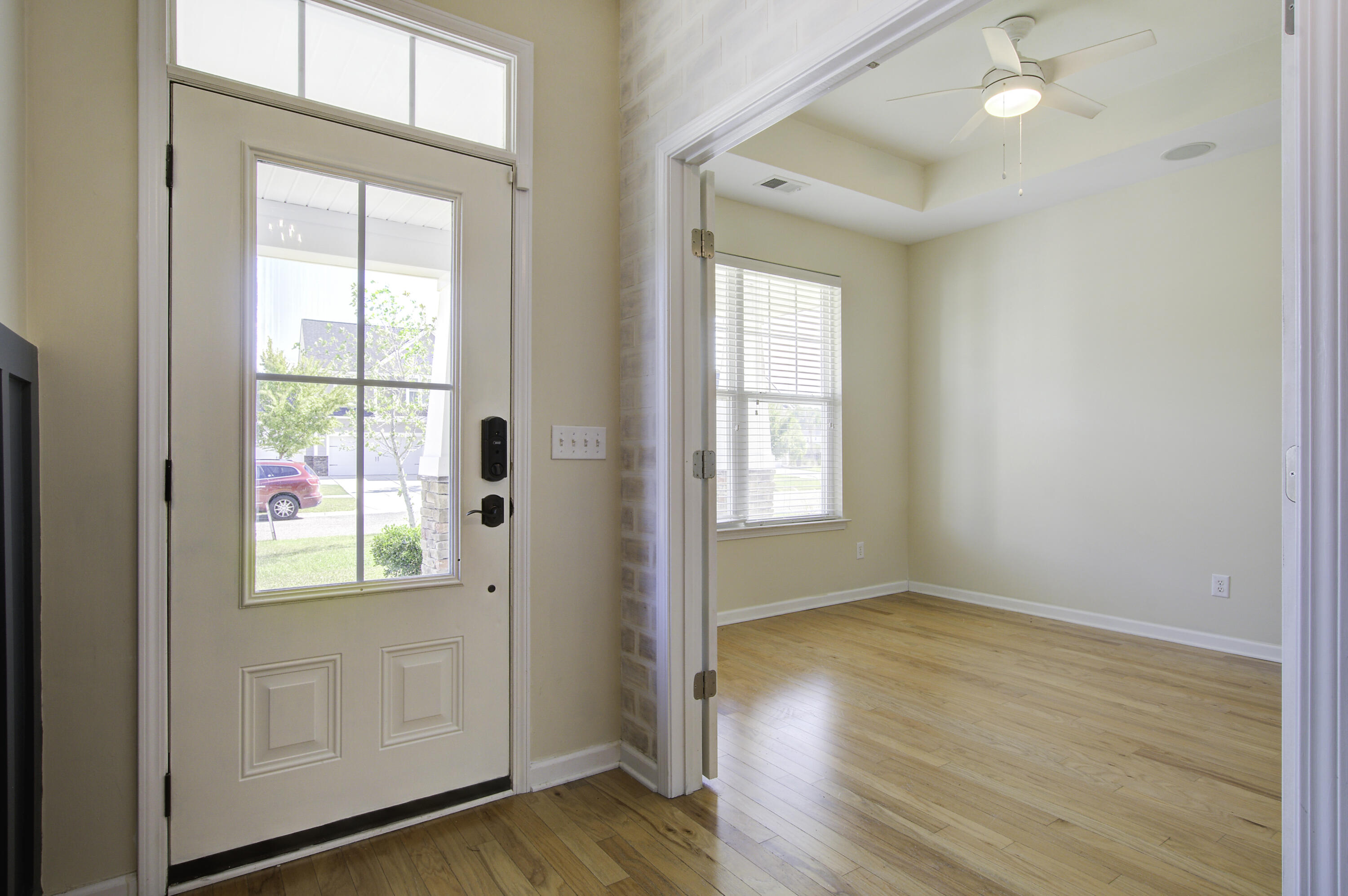 122 Royal Star Road Summerville, SC 29486 - Photo 6 of 43 122 (6)