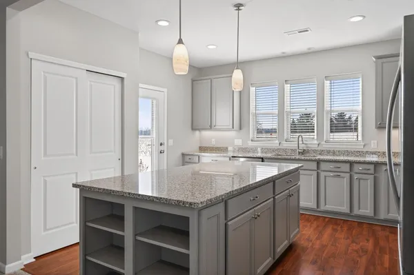 $539,900 | 19572 102nd Place, Rogers, MN 55374