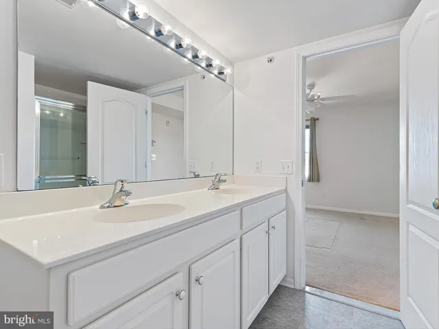 $280,000 | 1850 Congressional Village Drive, Unit 5302, Middletown, DE 19709