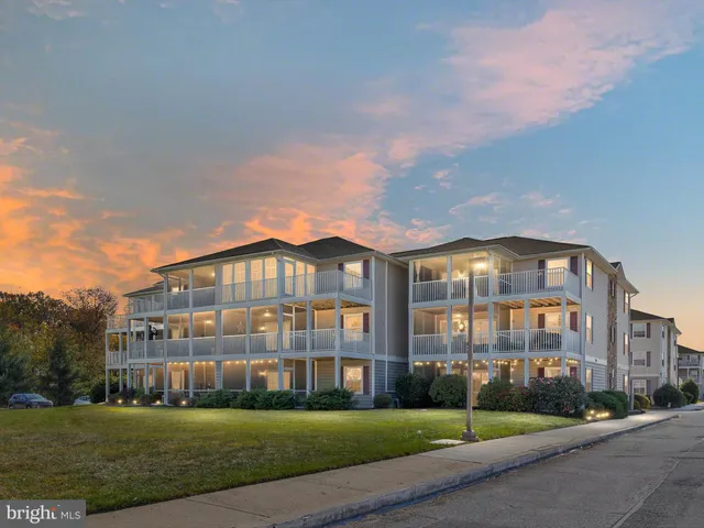 $280,000 | 1850 Congressional Village Drive, Unit 5302, Middletown, DE 19709