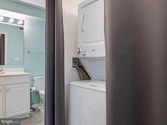 $280,000 | 1850 Congressional Village Drive, Unit 5302, Middletown, DE 19709