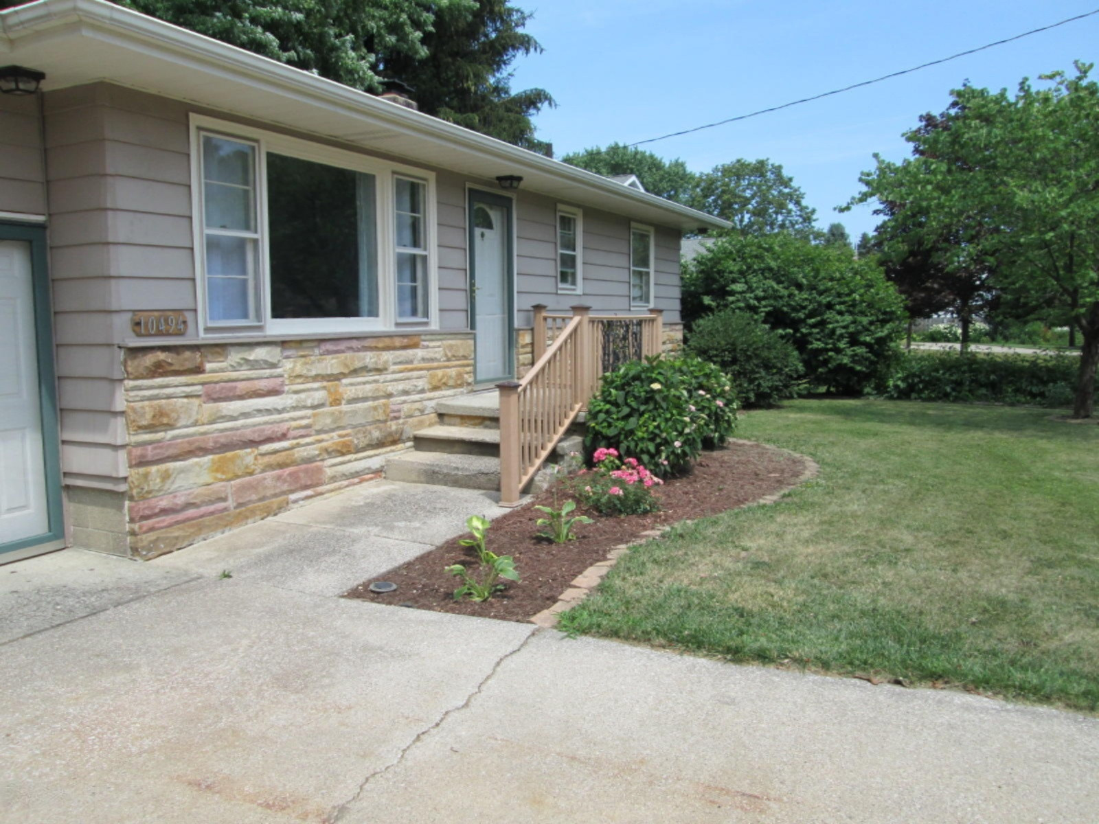 10494 California Road Bridgman, MI 49106 - Photo 1 of 28 IMG_2859